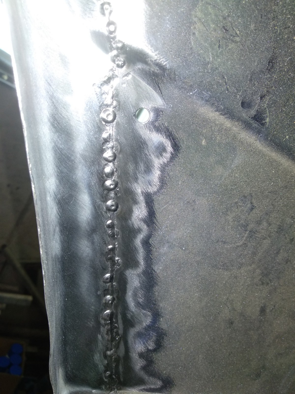 Seitenteil reparieren - kompletten Radlauf innen und außen instandsetzen und lackieren